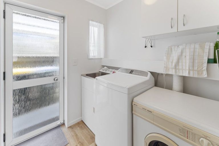 Photo of property in 21 Coleridge Place, Stoke, Nelson, 7011
