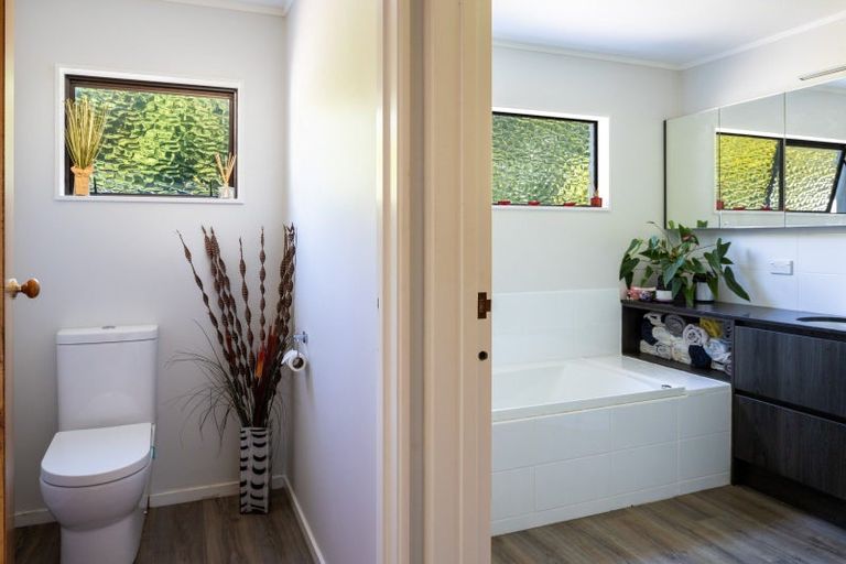 Photo of property in 1298 Egmont Road, Egmont Village, Inglewood, 4386