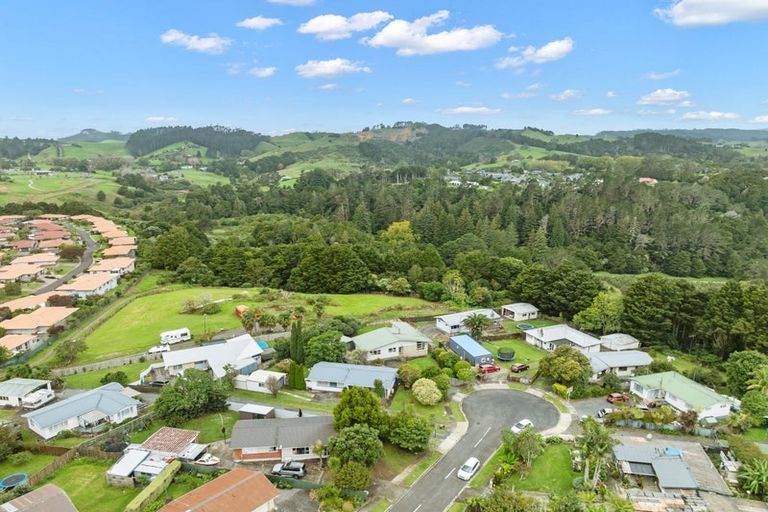 Photo of property in 11 Jeeves Place, Tikipunga, Whangarei, 0112