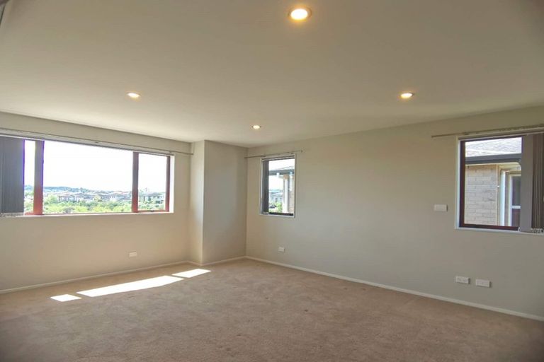 Photo of property in 48 Hughs Way, Flat Bush, Auckland, 2019