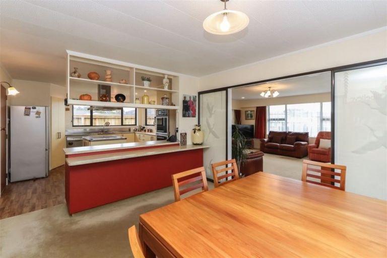 Photo of property in 4 Pokaka Place, Inglewood, 4330