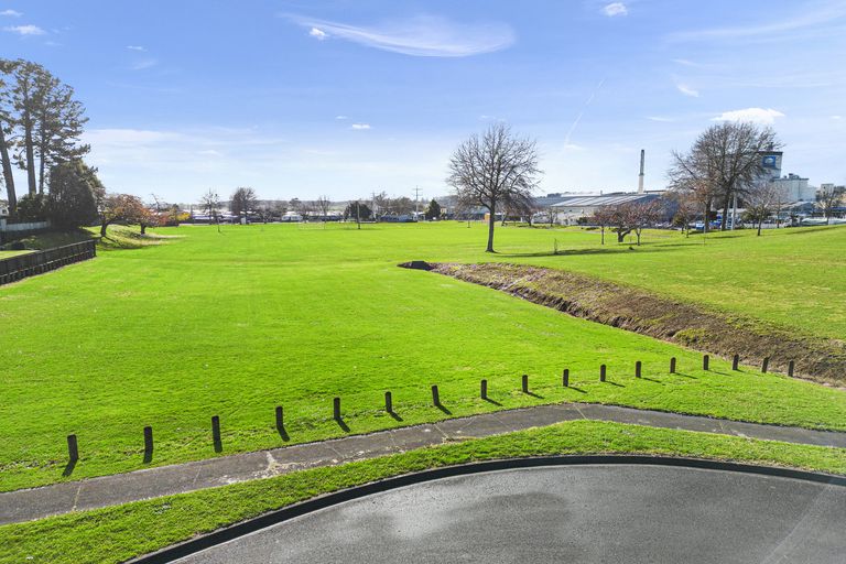 Photo of property in 332 Raeburne Street, Te Awamutu, 3800