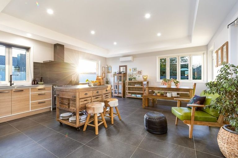 Photo of property in 28 Nikale Street, Cambridge, 3434