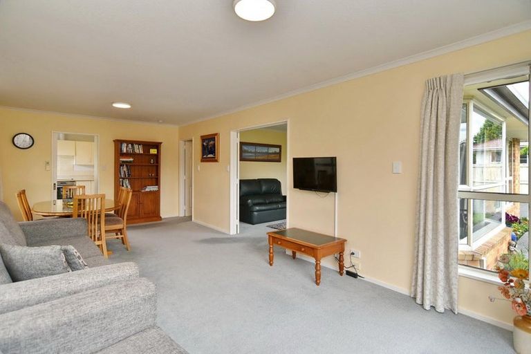 Photo of property in 74 Merrin Street, Avonhead, Christchurch, 8042