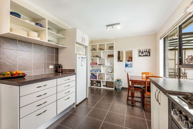 Photo of property in 351 Tukapa Street, Hurdon, New Plymouth, 4310
