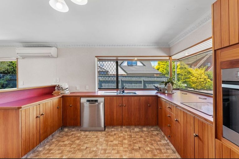 Photo of property in 3 Dresdan Court, Hokowhitu, Palmerston North, 4410