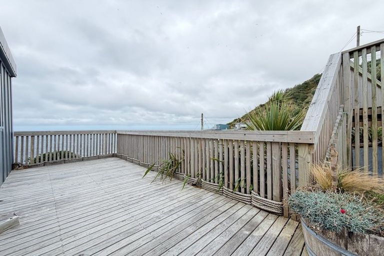 Photo of property in 46 High Street, Island Bay, Wellington, 6023