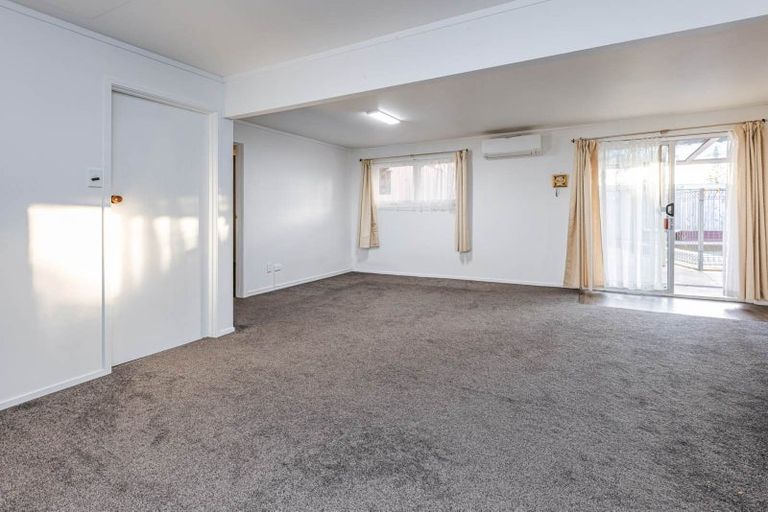 Photo of property in 3 Riverina Avenue, Pakuranga, Auckland, 2010