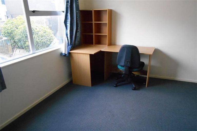 Photo of property in 4/27 Drummond Street, Mount Cook, Wellington, 6021