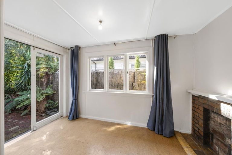 Photo of property in 12 Taylors Avenue, Bryndwr, Christchurch, 8052