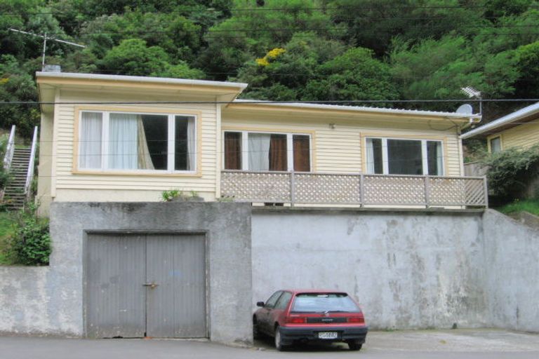 Photo of property in 341 Ohiro Road, Brooklyn, Wellington, 6021