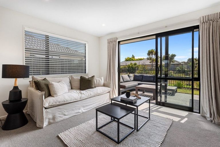 Photo of property in 33 Selfe Crescent, Burwood, Christchurch, 8083