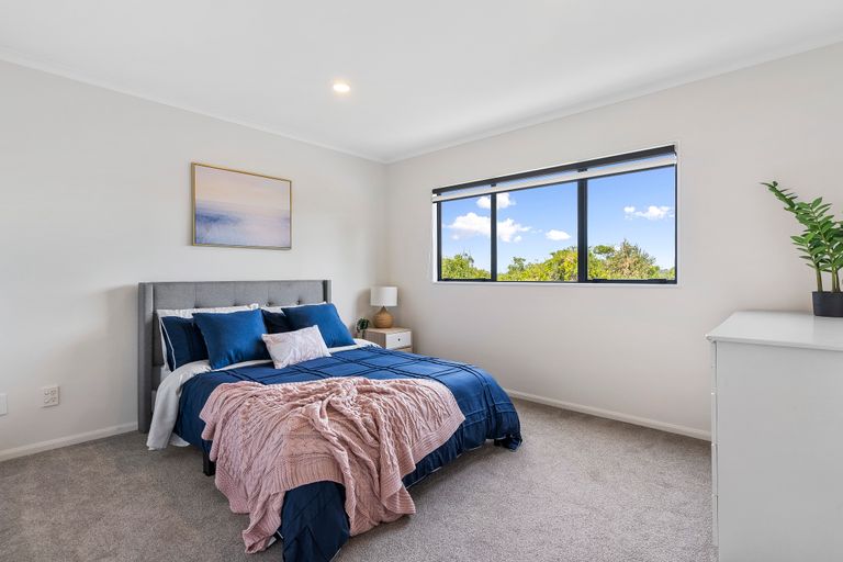 Photo of property in 36 Gold Street, Albany Heights, Auckland, 0632