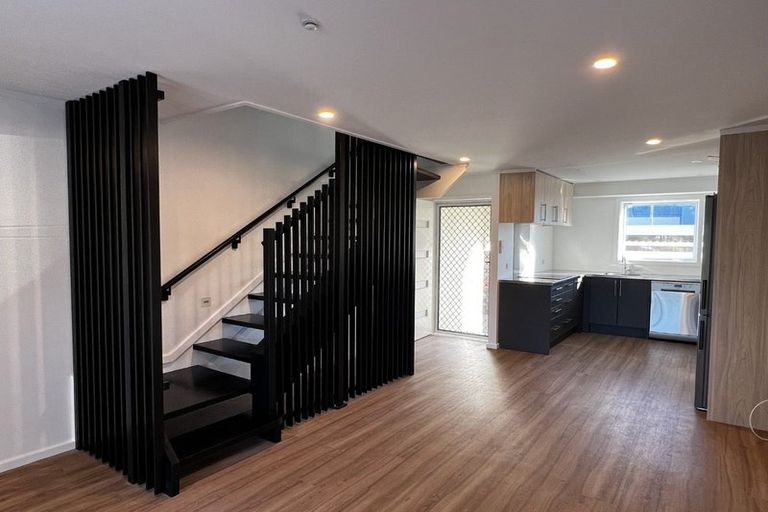 Photo of property in 237 Marine Parade, Napier South, Napier, 4110