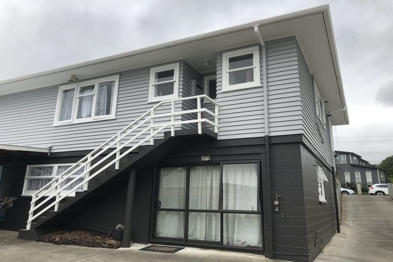 Photo of property in 6 Lyttelton Avenue, Forrest Hill, Auckland, 0620