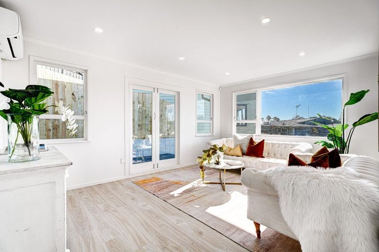 Photo of property in 51 Fitzwater Place, Henderson, Auckland, 0612