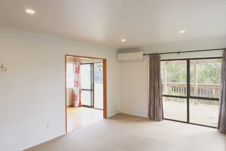Photo of property in 54 Hilling Street, Titirangi, Auckland, 0604