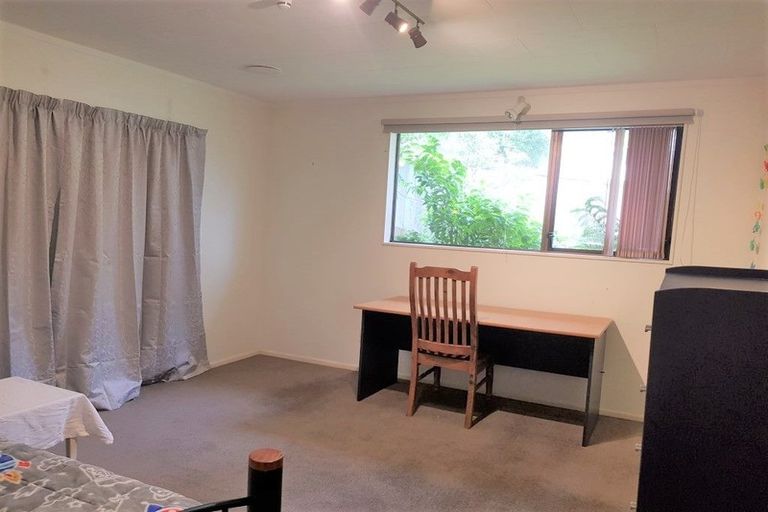 Photo of property in 25 Leeward Drive, Whitby, Porirua, 5024