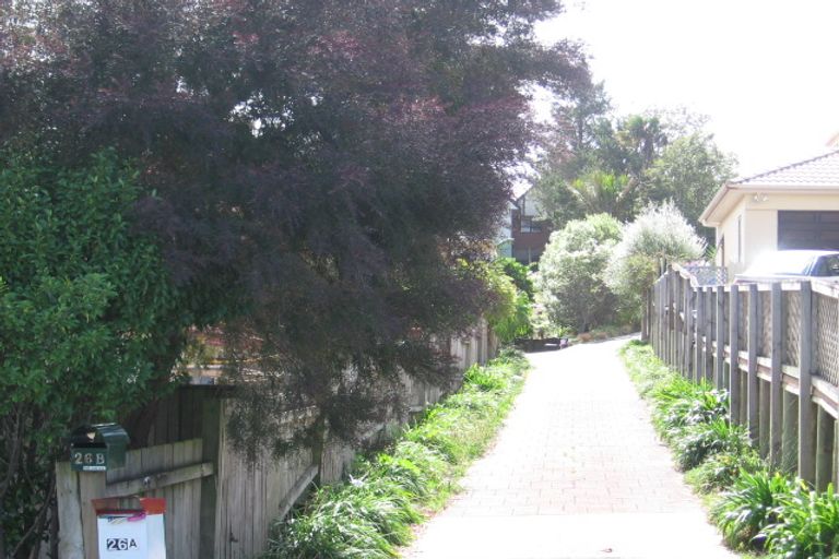 Photo of property in 2/26 Manu Place, Pinehill, Auckland, 0632