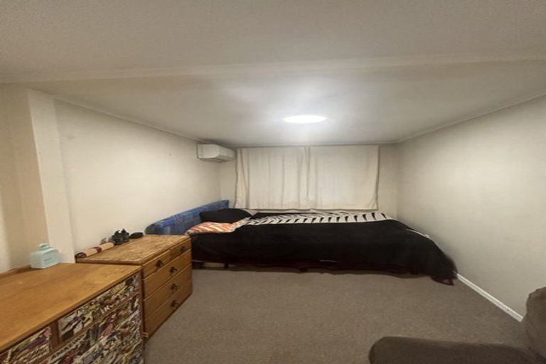Photo of property in 49 Ponsonby Road, Karori, Wellington, 6012