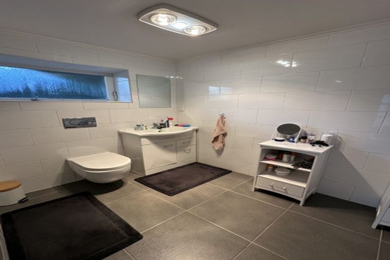 Photo of property in 1/49 Litten Road, Cockle Bay, Auckland, 2014