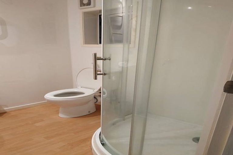 Photo of property in 28 Rotoiti Avenue, Pakuranga Heights, Auckland, 2010