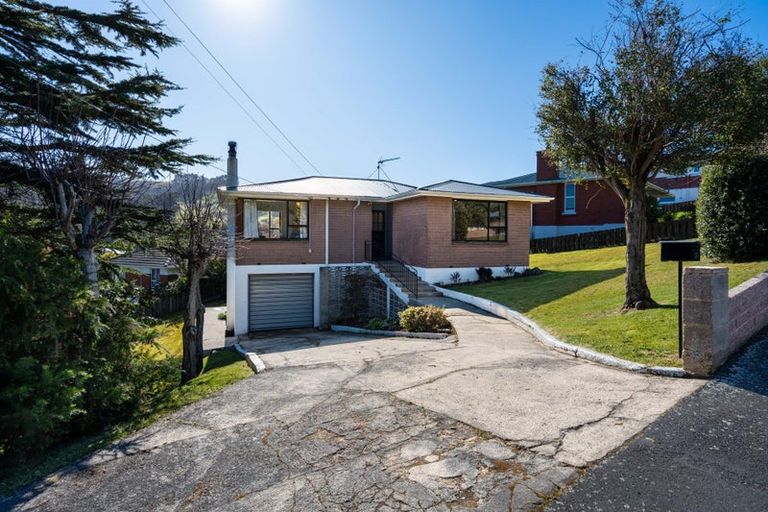 Photo of property in 31 Hocken Street, Kenmure, Dunedin, 9011