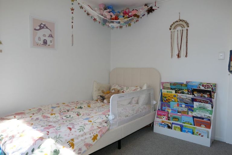 Photo of property in 6 Rodney Grove, Paraparaumu, 5032