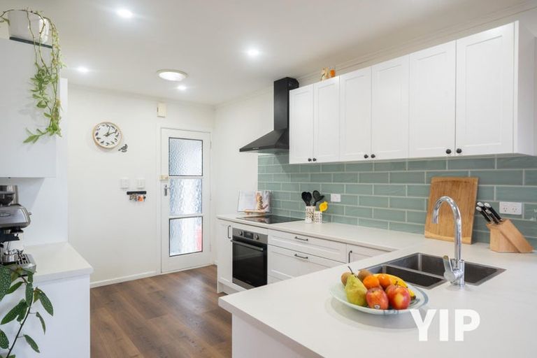 Photo of property in 7 Catherine Crescent, Paparangi, Wellington, 6037