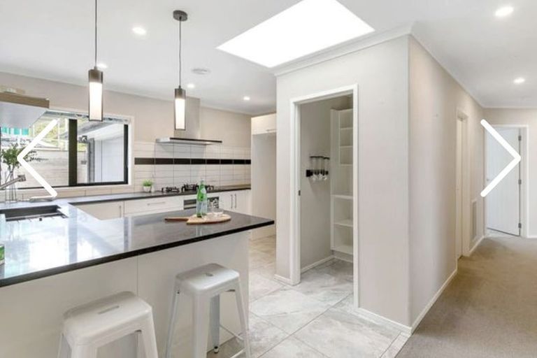 Photo of property in 117 Queen Charlotte Drive, Aotea, Porirua, 5024