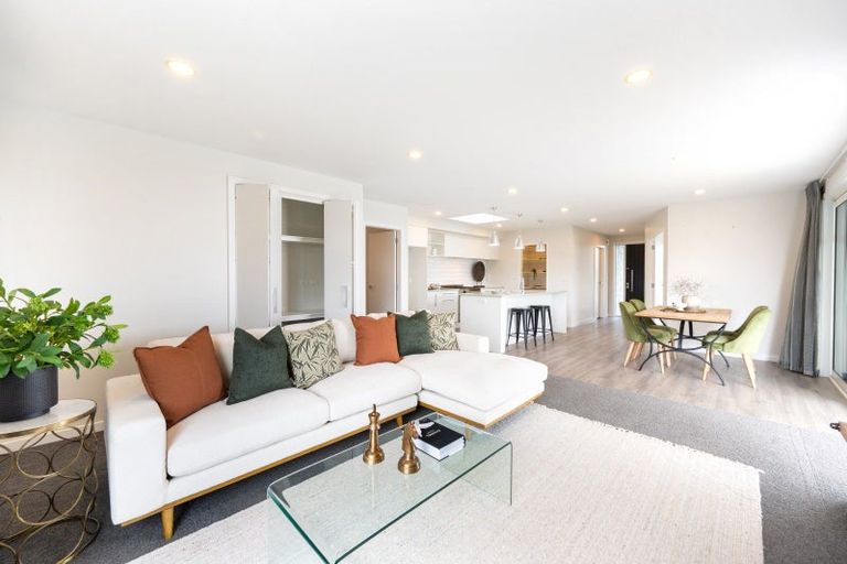 Photo of property in 9 Whakatomo Place, Havelock North, 4130