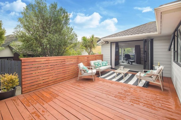 Photo of property in 7 Longmont Terrace, Churton Park, Wellington, 6037