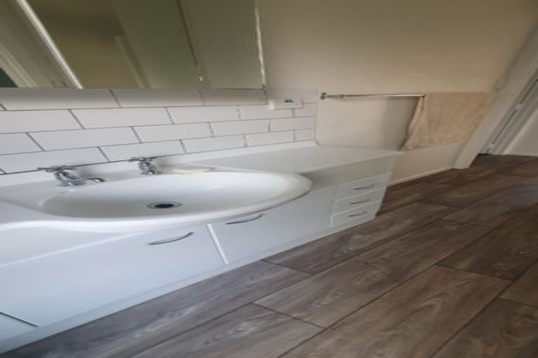 Photo of property in 364b Devon Street East, Strandon, New Plymouth, 4312