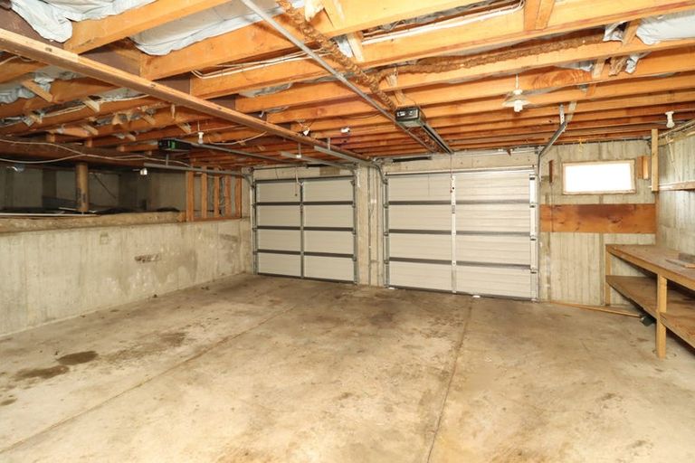 Photo of property in 16 Ure Street, South Hill, Oamaru, 9400
