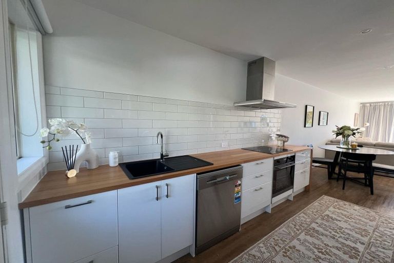 Photo of property in 36 Derby Street, St Albans, Christchurch, 8014