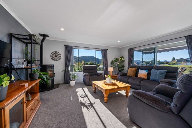 Photo of property in 90 Moana View Road, Waikawa, Picton, 7220