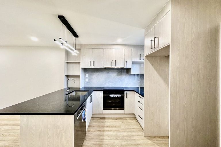 Photo of property in 50d Greenmeadows Avenue, Manurewa East, Auckland, 2102