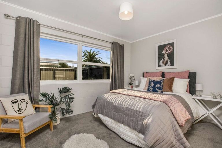 Photo of property in 1/108 Gloucester Road, Manurewa, Auckland, 2102