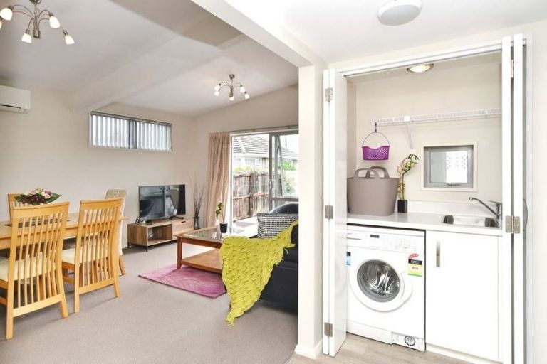 Photo of property in 49 Longmuir Street, Ilam, Christchurch, 8041