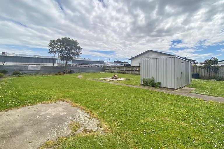 Photo of property in 4 Thames Street, Roslyn, Palmerston North, 4414