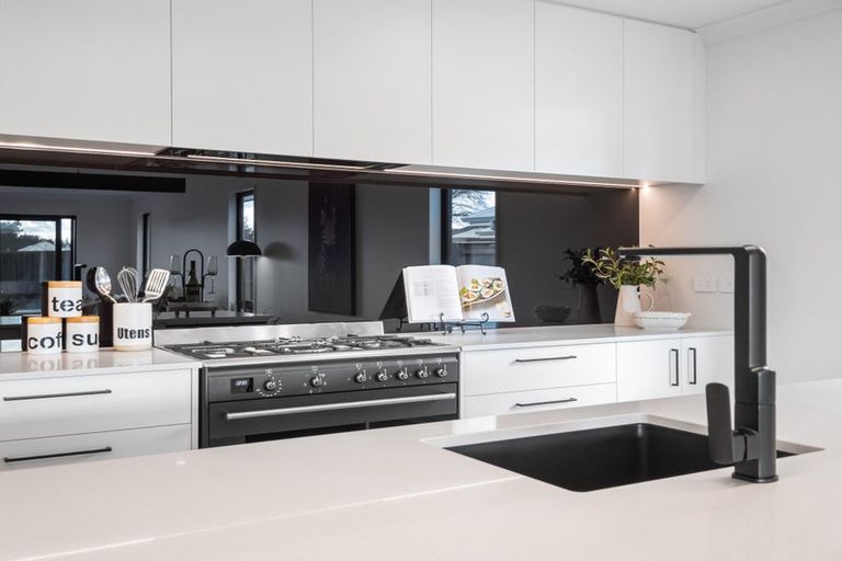 Photo of property in 44 Suffolk Drive, Kirwee, 7571