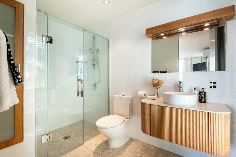 Photo of property in 22b Beach Road, Castor Bay, Auckland, 0620