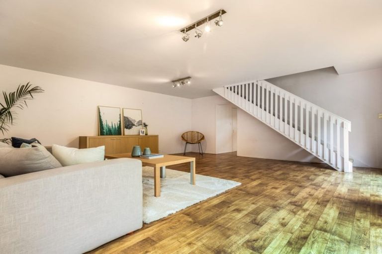 Photo of property in 490 Te Atatu Road, Te Atatu Peninsula, Auckland, 0610