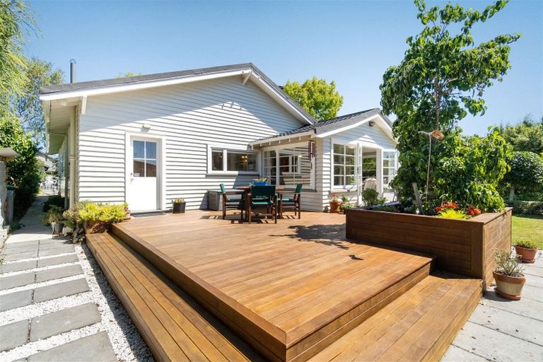 Photo of property in 52 Kilmarnock Street, Riccarton, Christchurch, 8011