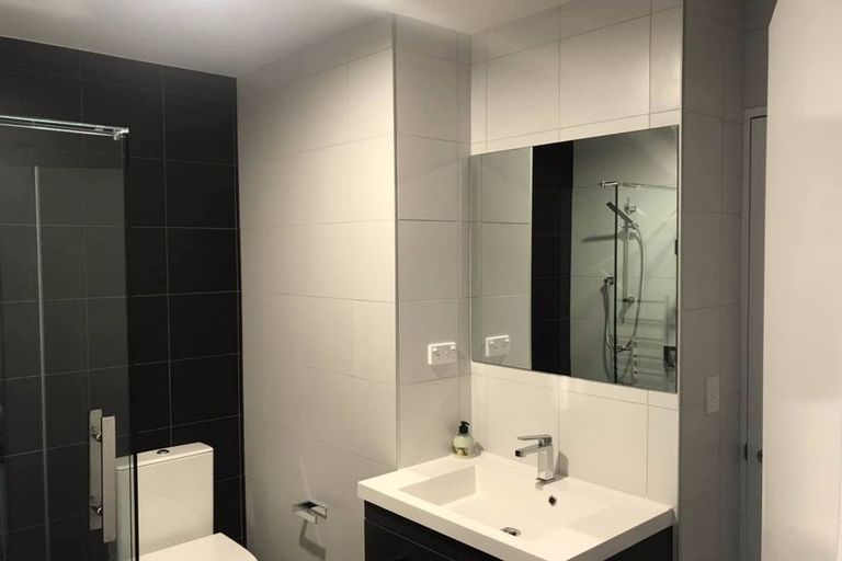 Photo of property in 311/19 Rawene Road, Birkenhead, Auckland, 0626