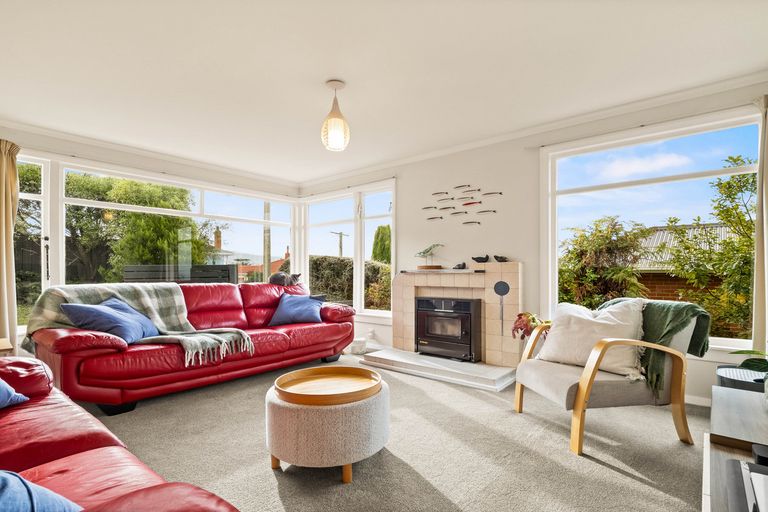 Photo of property in 141 Easther Crescent, Kew, Dunedin, 9012