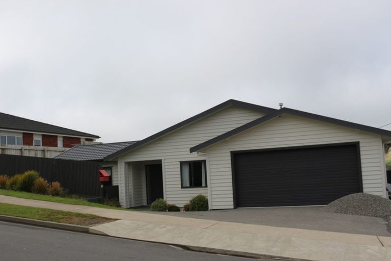 Photo of property in 10 Bickerton Rise, Churton Park, Wellington, 6037