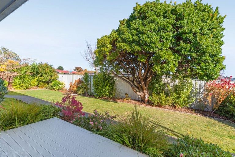 Photo of property in 48 Orrick Crescent, Avondale, Christchurch, 8061
