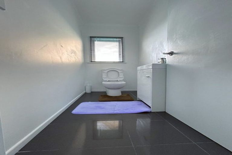 Photo of property in 99 Stanley Road, Glenfield, Auckland, 0629