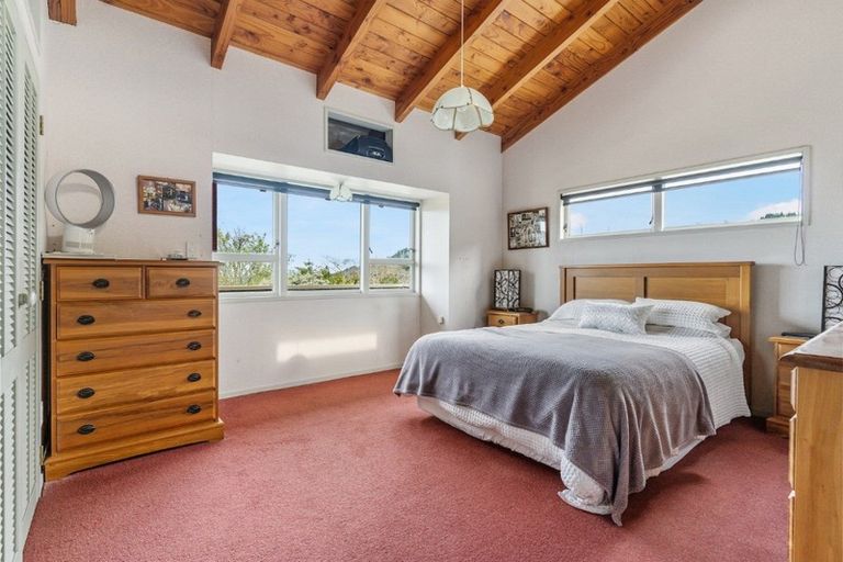 Photo of property in 10 Gregory Lane, Whangamata, 3691